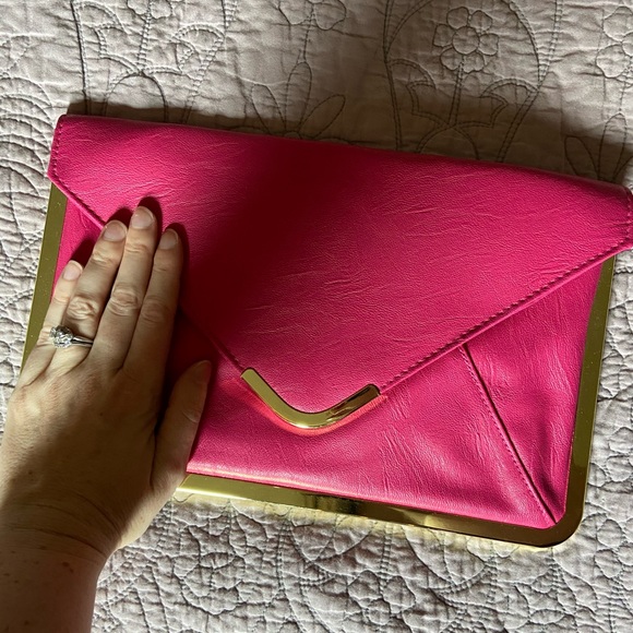 ASOS large pink envelope clutch - Picture 2 of 4